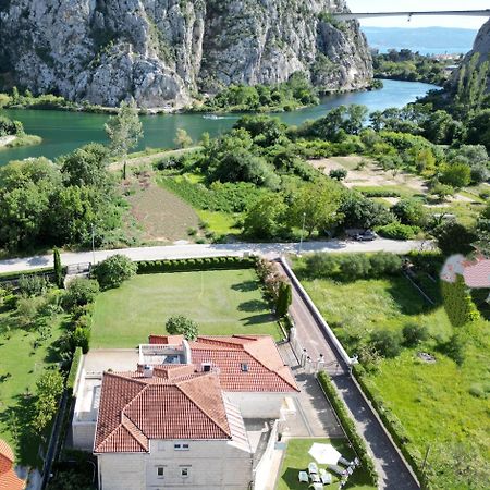 Apartment Emmi Omiš Kültér fotó