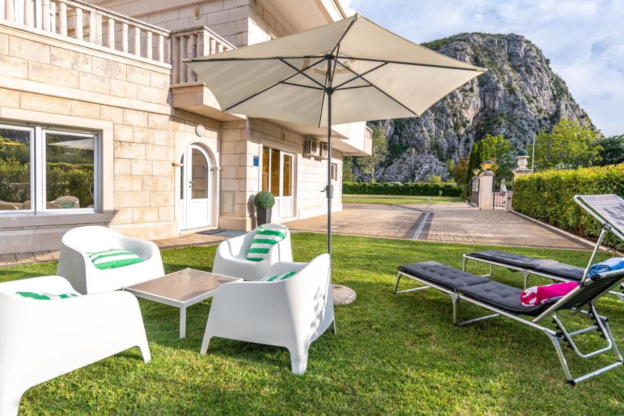Apartment Emmi Omiš Kültér fotó